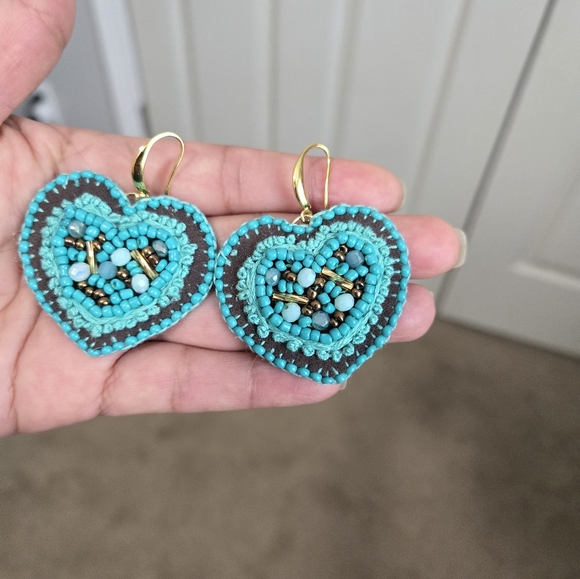 Han Embroidered Set ( Necklace and Earrings) - Picture 4 of 7